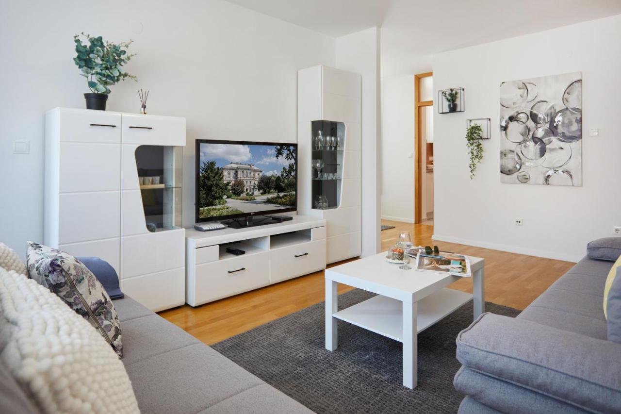Spacious 2BDR Apartment near Business District Zagreb Exterior foto